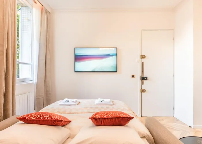 Charming And Cosy Apartment For 4 Guests